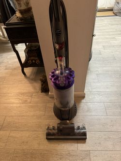 Dyson DC 41 Ball Vacuum In Excellent Condition 