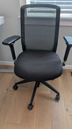 Office Chair: Neo Lite Ergonomic Tilt Task Chair