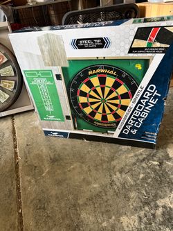 Narwhal Kingsbridge Bristle Dartboard & Cabinet Set