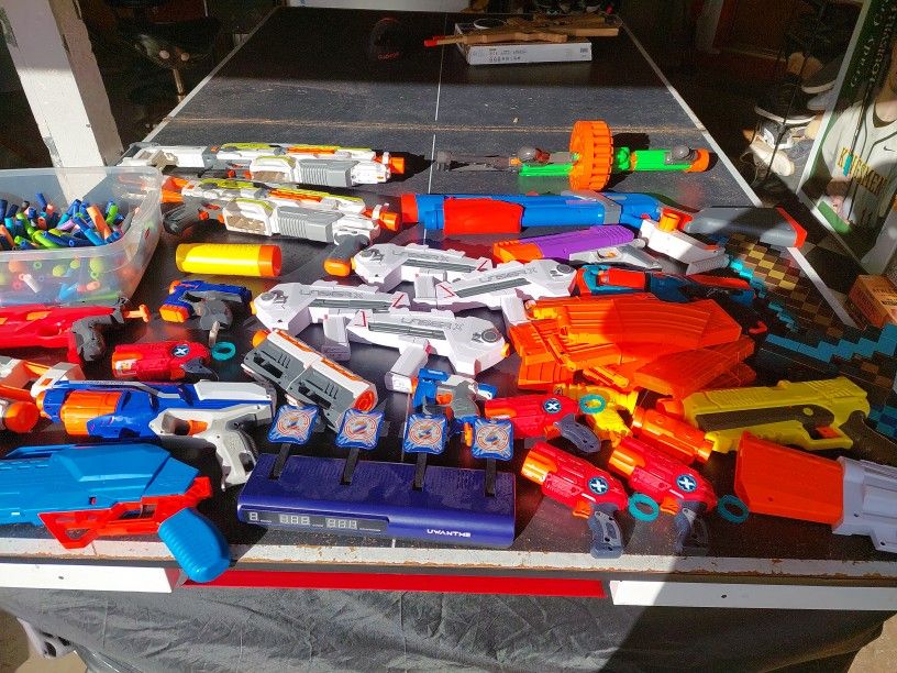 Nerf Guns 