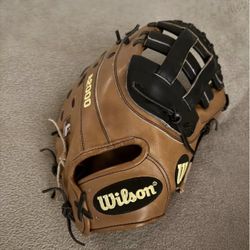 Wilson A2000 1st base mitt