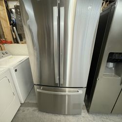 Ge Refridgerator 