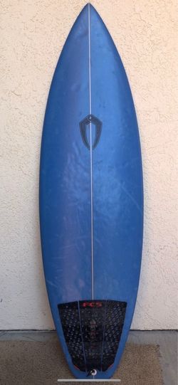 5’6” surfboard