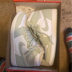 Sea foam Air Jordan 1 