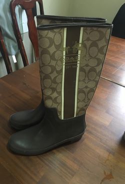 Coach rain boots perfect condition for women size 6