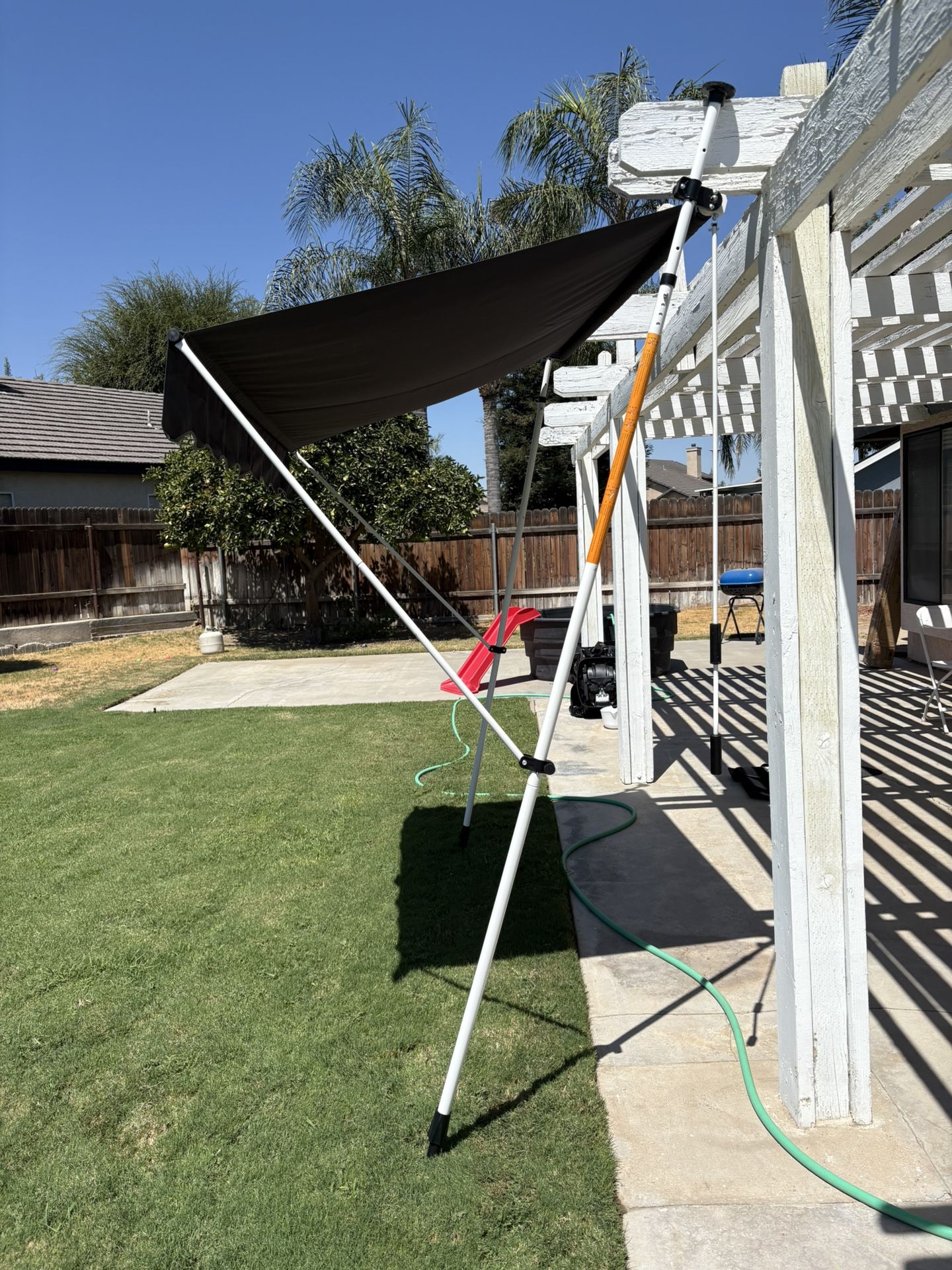 Manual Retractable Awning