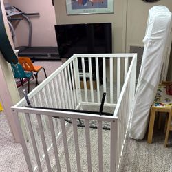 Baby Crib And mattress 