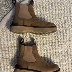 Sorel Boots Size 6