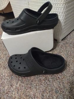 Unisex CROCS..Lined..