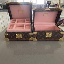 Lv Pink Jewelry Box