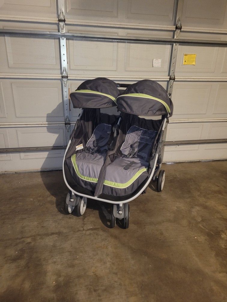 chicco stroller rubber wheels Activ3 Jogging Lund Color:Black combat mech Mockingbird 3.0 Stroller Review position reclining seat with