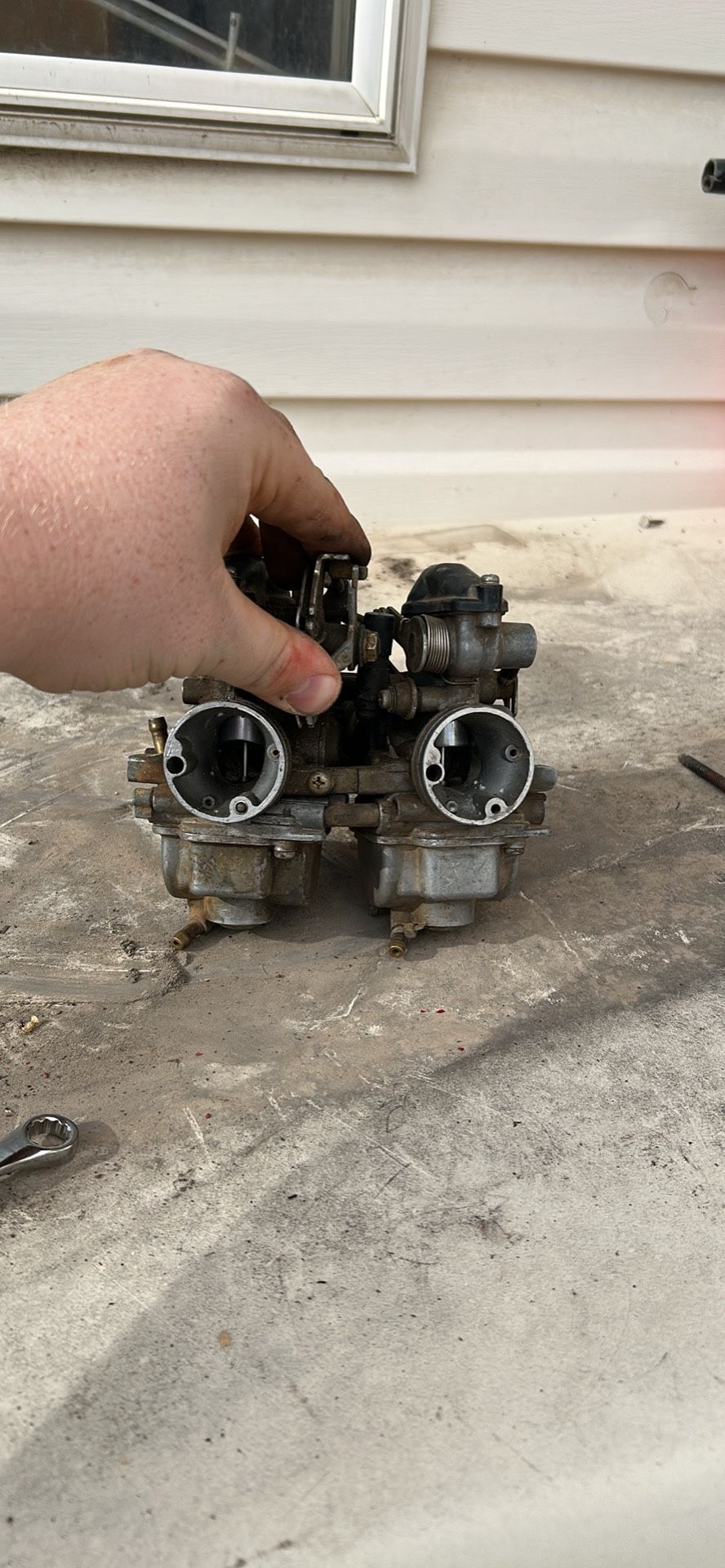 Double carburetor