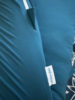 Pregnancy pillow CLEAN! PETITE!