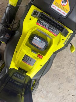 Lawnmower RYOBI charger and battery blower