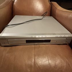 Sony 5 Disc CD / DVD player