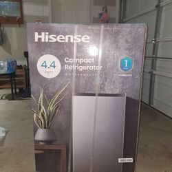 Hisens Compact Refrigerator 4.4cu.Ft