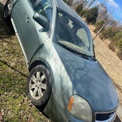 2005 Ford 500- salvage title