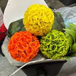 3 Rose Balls 