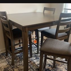 Dinning Table Ashley