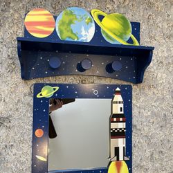 Kids space Shelf & Mirror