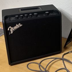 Fender Mustang Lt25