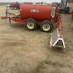 Rears 500 Gallon Pull Tank With Boom