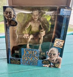 Lord of the Rings Electronic Talking Gollum Figure
