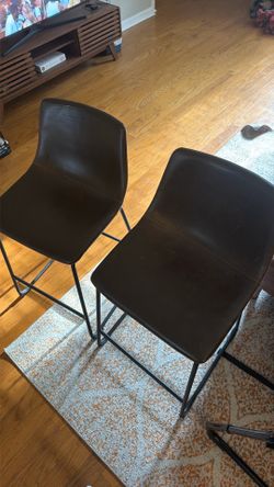 Bar stools - 3 years old lightly used