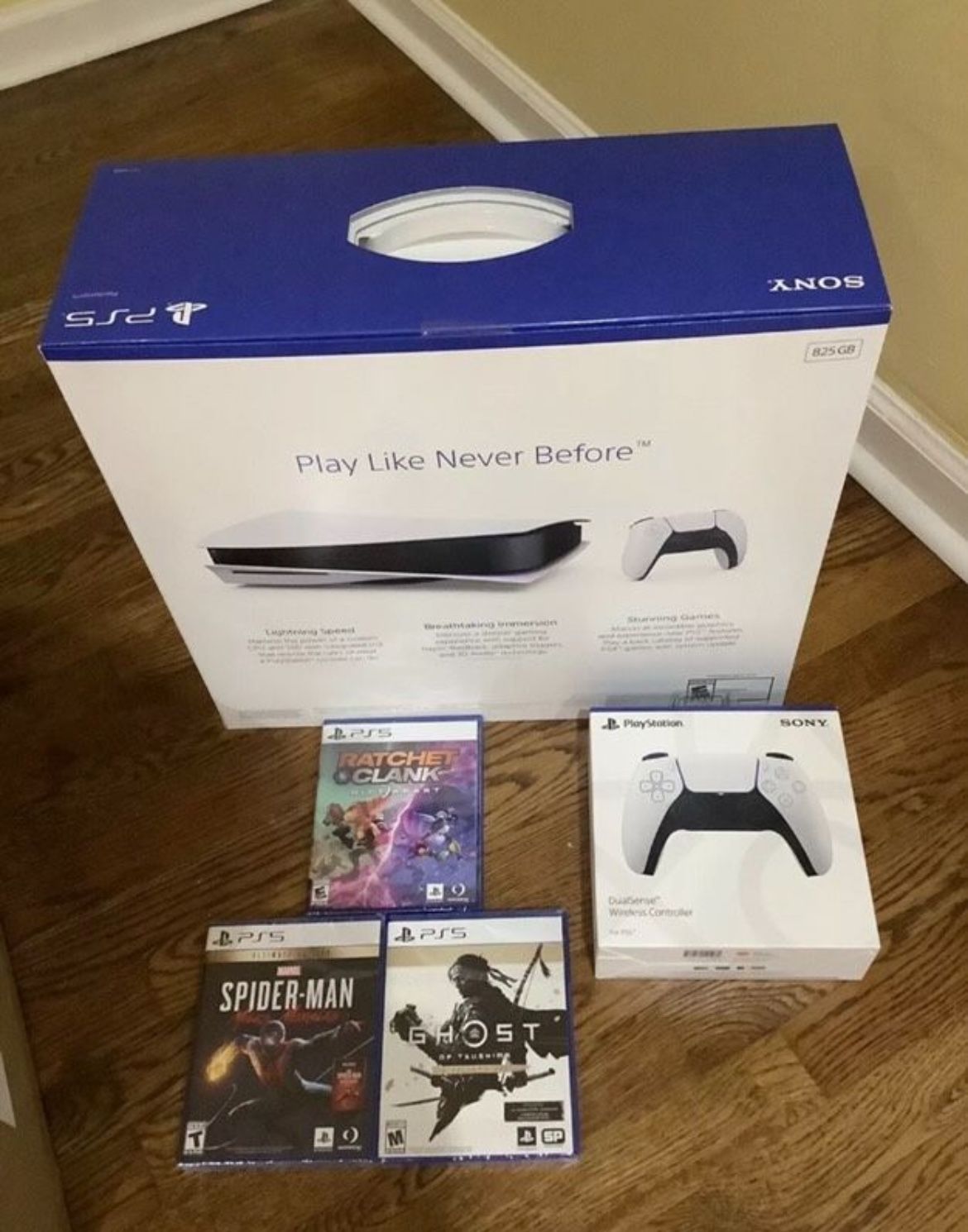 Brand New Console Disc Version Bundles With Games And Controllers With Headset