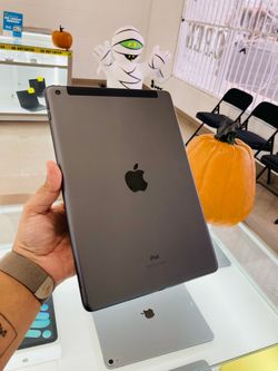 iPad 9th gen 64gb LTE