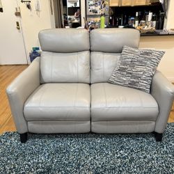 Electric Reclining Loveseat 