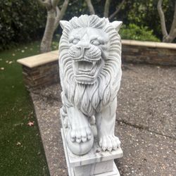 Marble Lion Chinese Sculpture