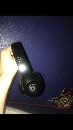 Solo Beats (Like New)!!!!!