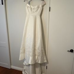 Wedding dress