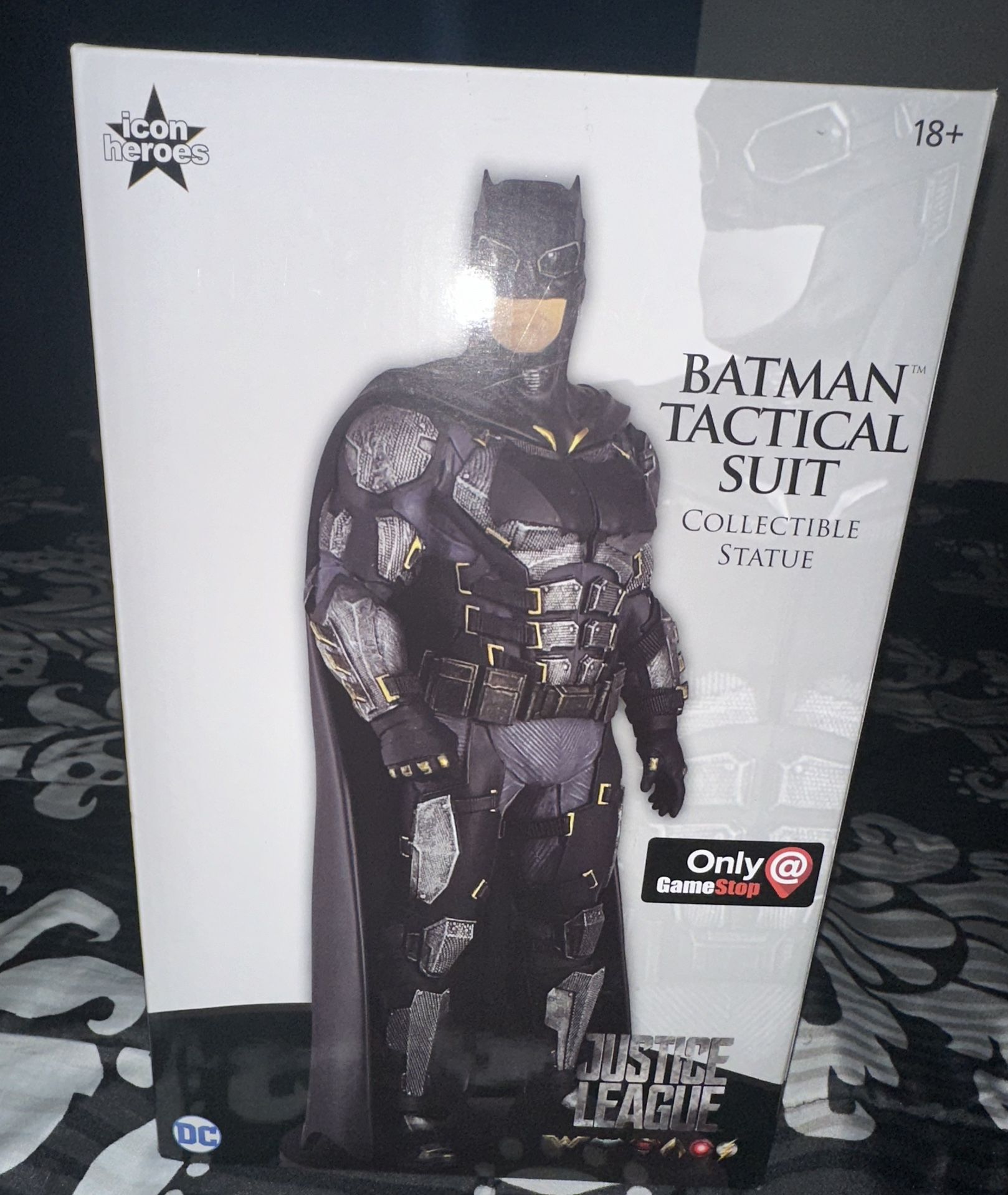 Batman Tactical Suit Statue