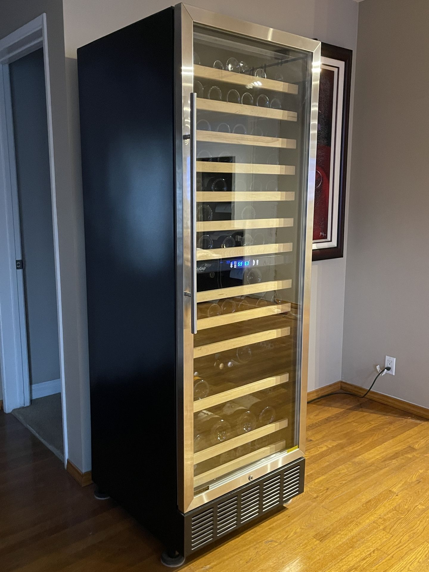 Wine Fridge 160 Bottles VinoTemp VT-188