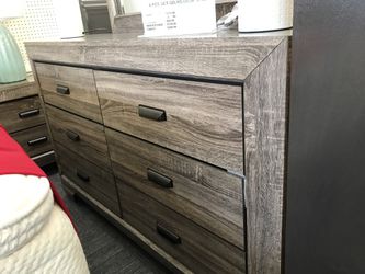 Brand new 6 Drawer Dresser