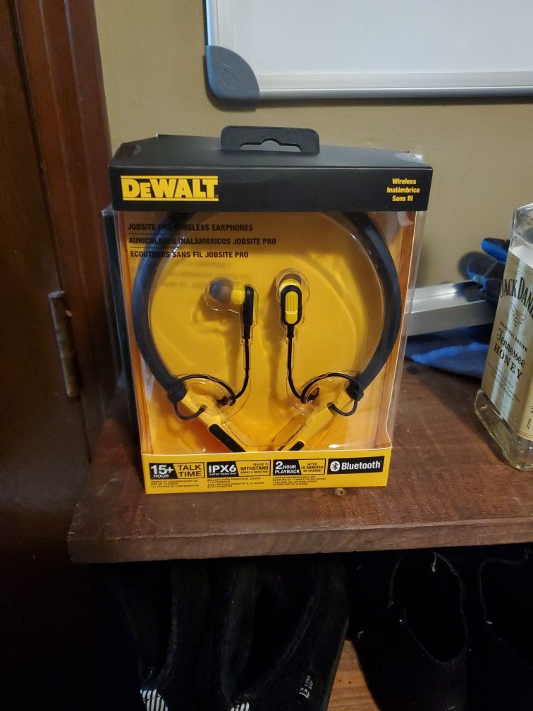DeWalt Jobsite PRO Wireless Earphones 