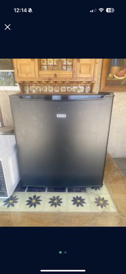 Mini Fridge 