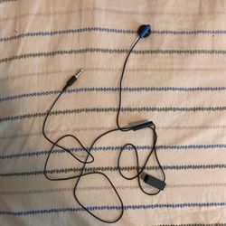 Earbud With Built In Mic For PS4 Controller And Apple Generic Headphones 
