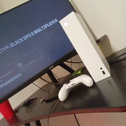 Xbox Series S/ Plus Small Monitor 
