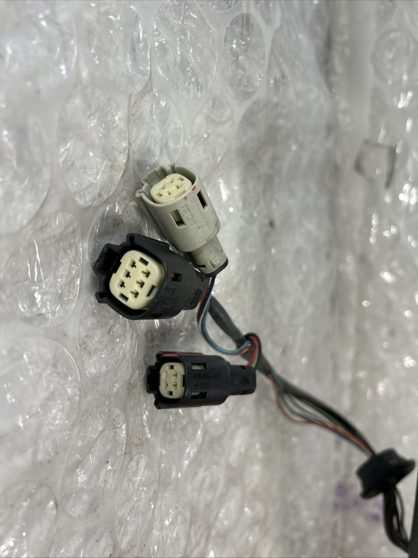 2015 2016 2017 2018 Ford Edge Rear Center Brake LED Tail Light w/Camera OEM, image size:1440x1920