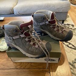 Keen Targhee II Womens Hiking Boots