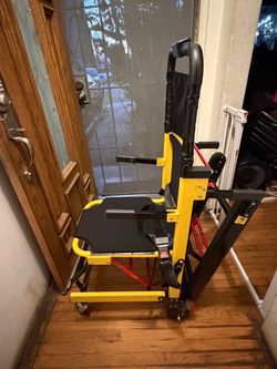 Climbing wheelchair