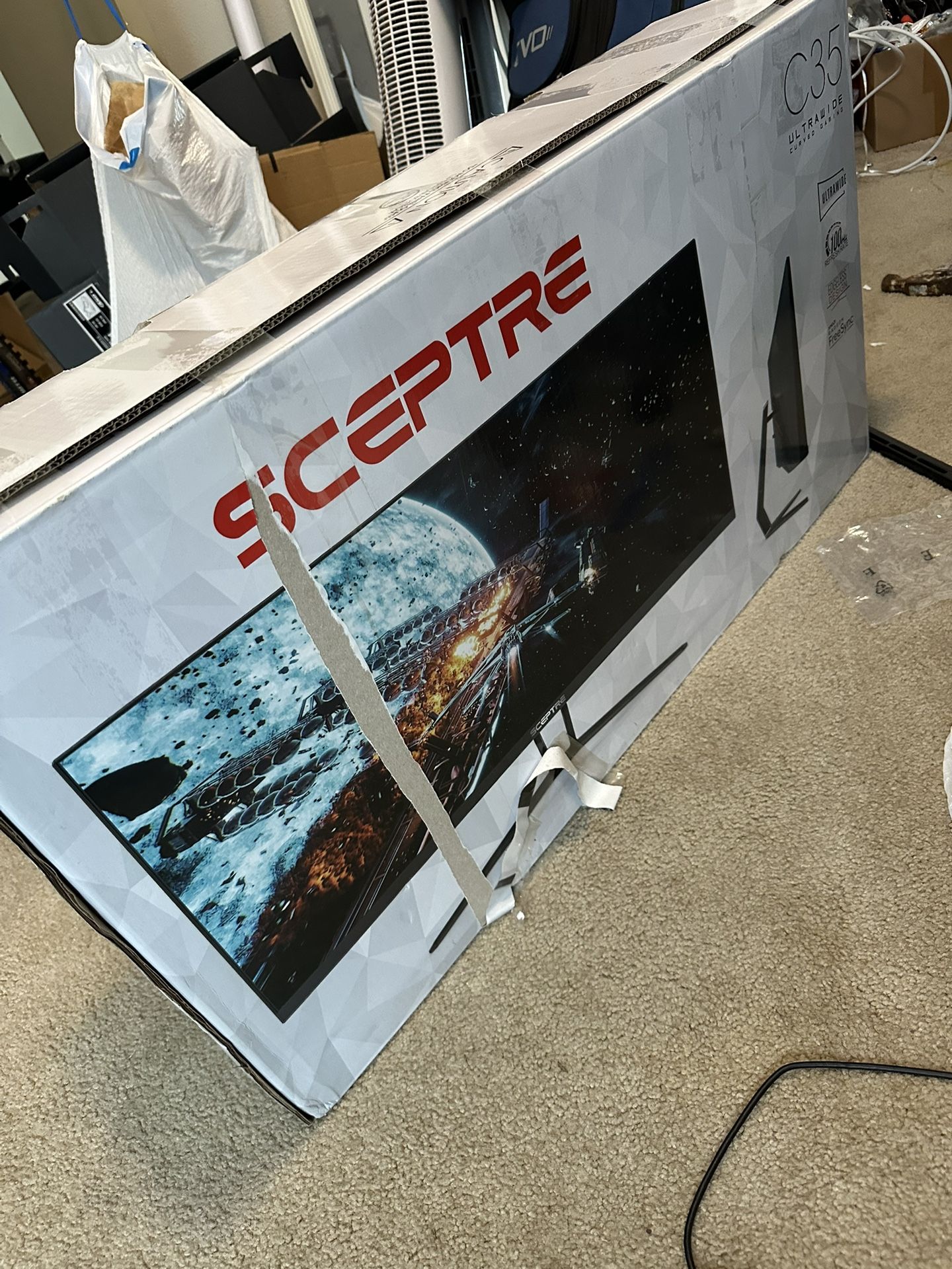 35” Curved Screen