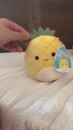 Brand new Squishmellow mini