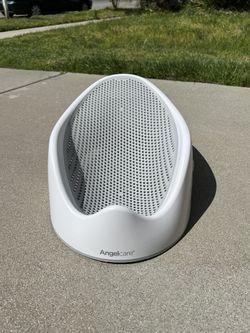 Newborn Baby Bath Support