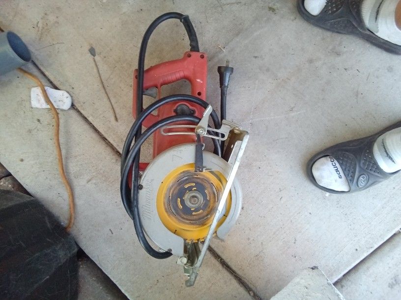 Milwaukee 6377 Worm Saw