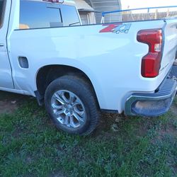 Silverado LTZ 1(contact info removed) Parts