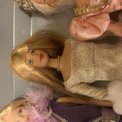 Bundle  Of  Barbie  In Good Condition   Extra Clothes 